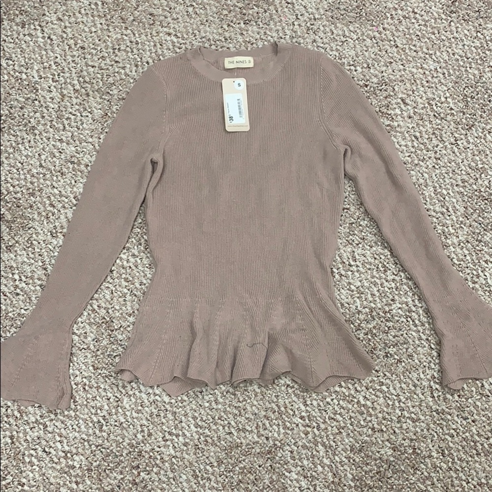 Long sleeved sweater